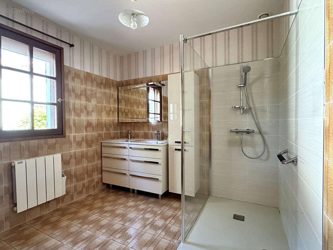 Maison à SAINT-PALAIS-SUR-MER