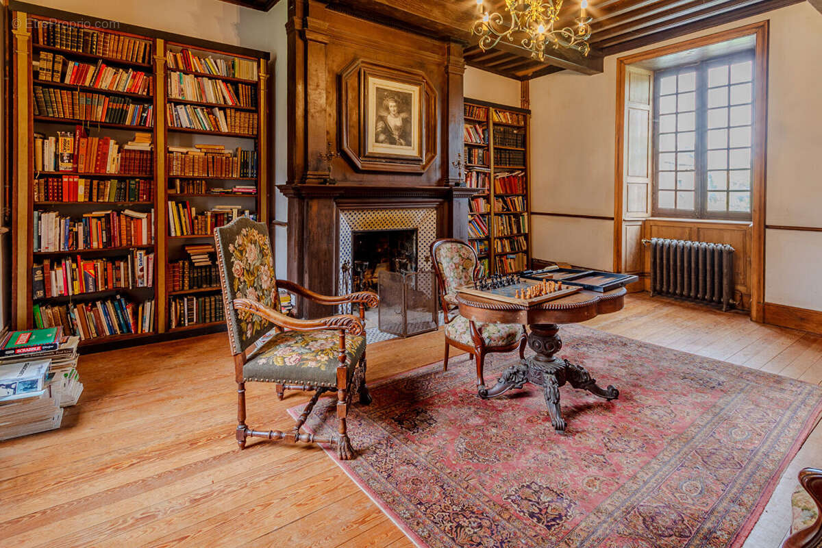 Maison à SAINT-HILAIRE-DU-HARCOUET