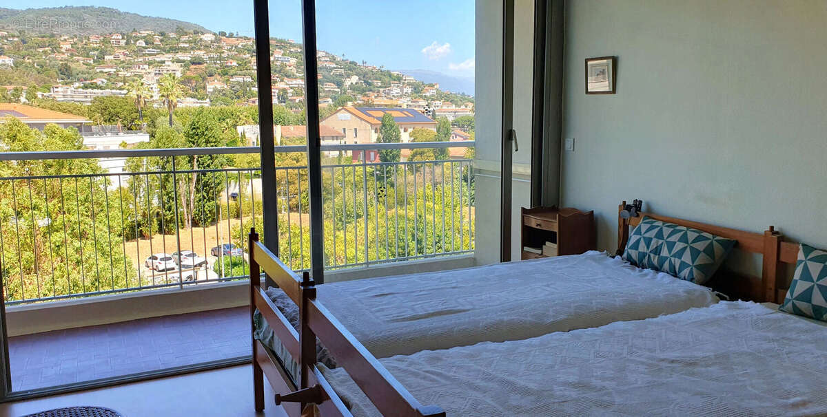 Appartement à MANDELIEU-LA-NAPOULE