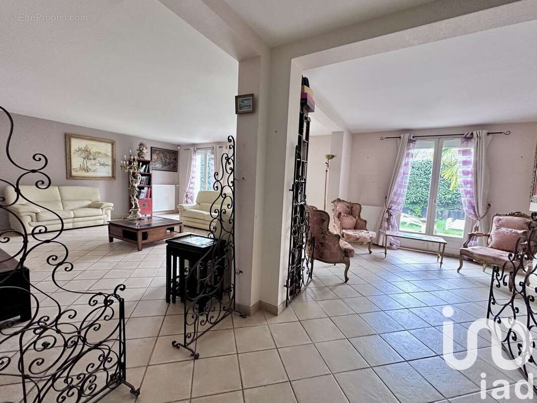 Photo 4 - Maison à SAINT-GERMAIN-LES-CORBEIL