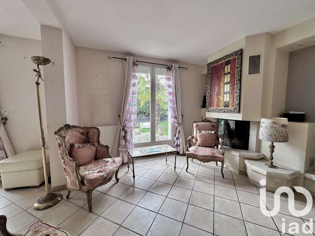 Photo 5 - Maison à SAINT-GERMAIN-LES-CORBEIL