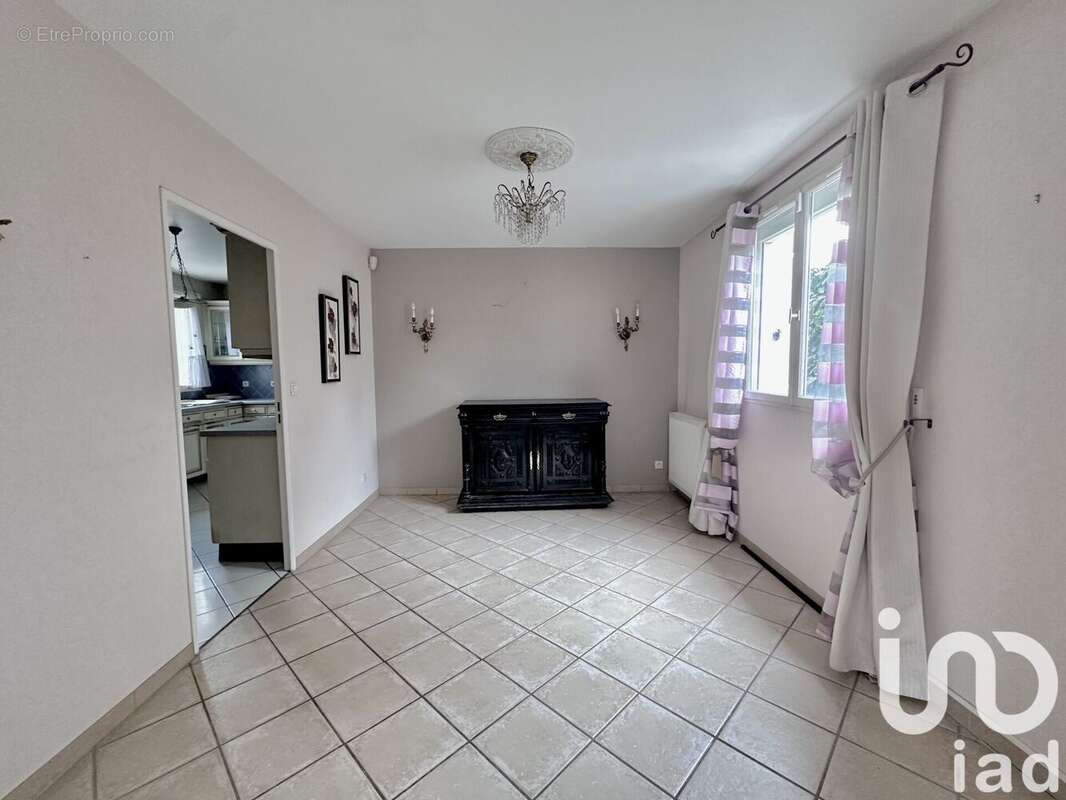 Photo 7 - Maison à SAINT-GERMAIN-LES-CORBEIL