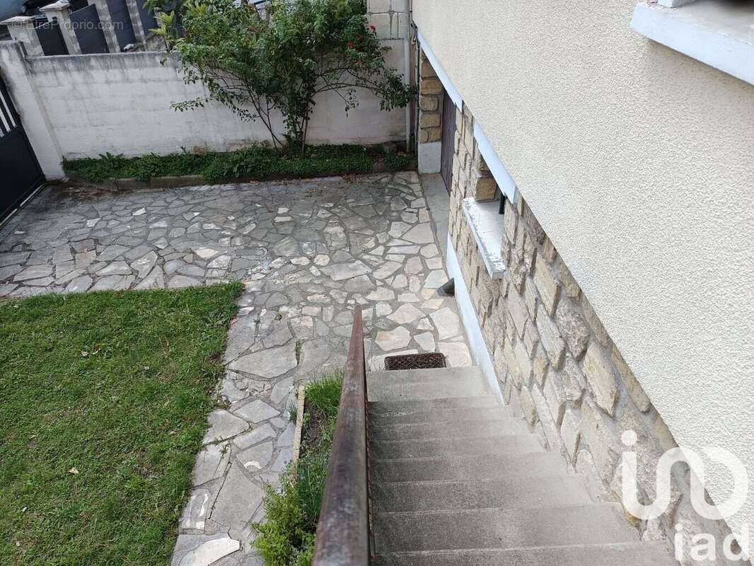 Photo 9 - Maison à VIRY-CHATILLON