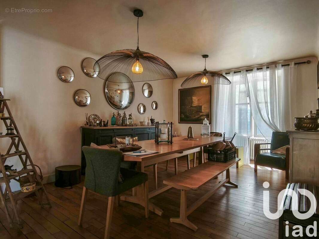 Photo 2 - Maison à ENTRAYGUES-SUR-TRUYERE