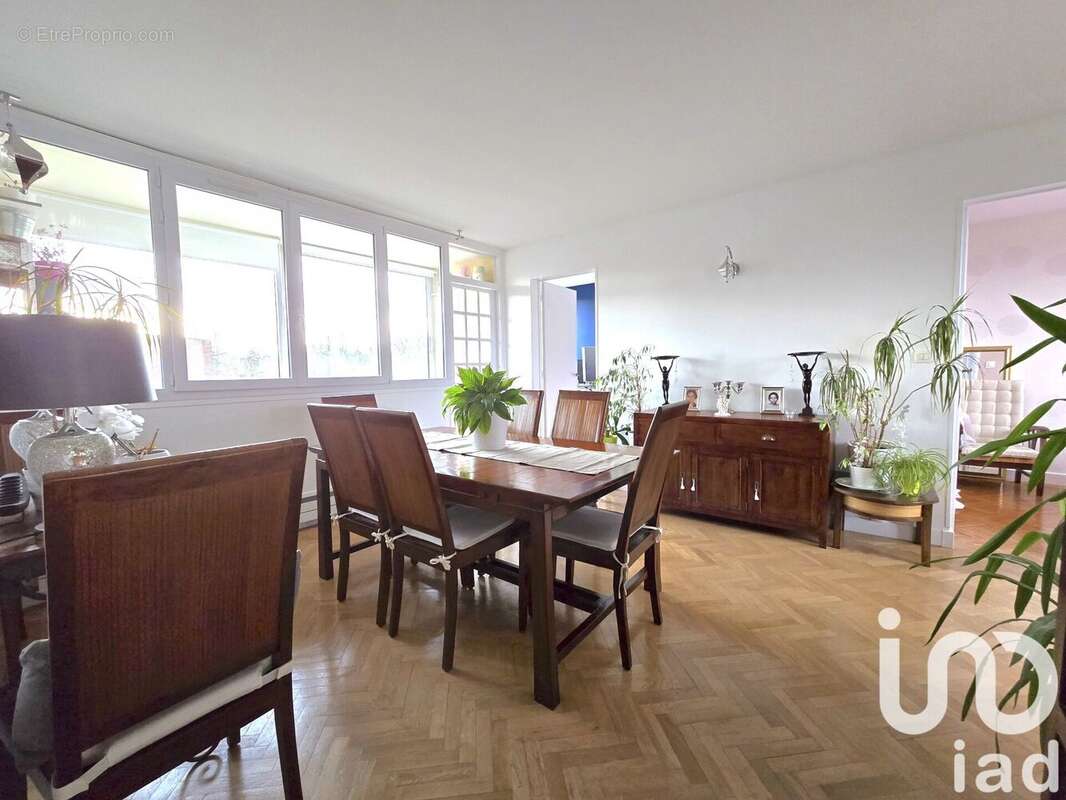 Photo 2 - Appartement à VERNEUIL-SUR-SEINE