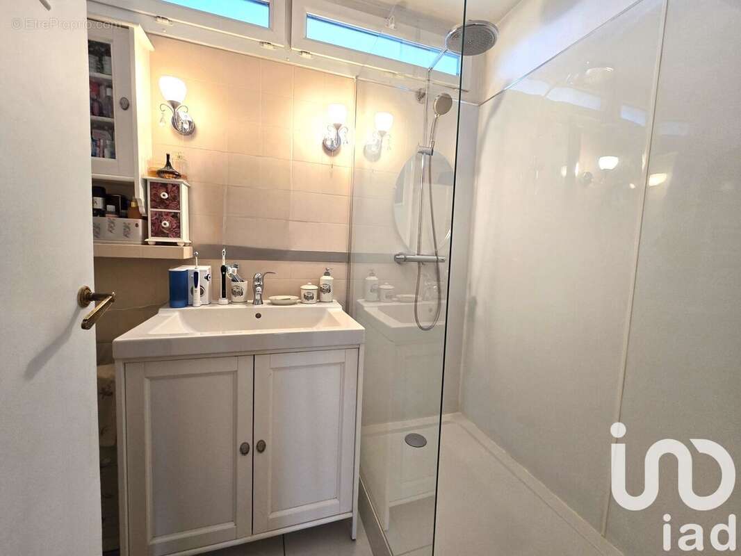 Photo 8 - Appartement à VERNEUIL-SUR-SEINE