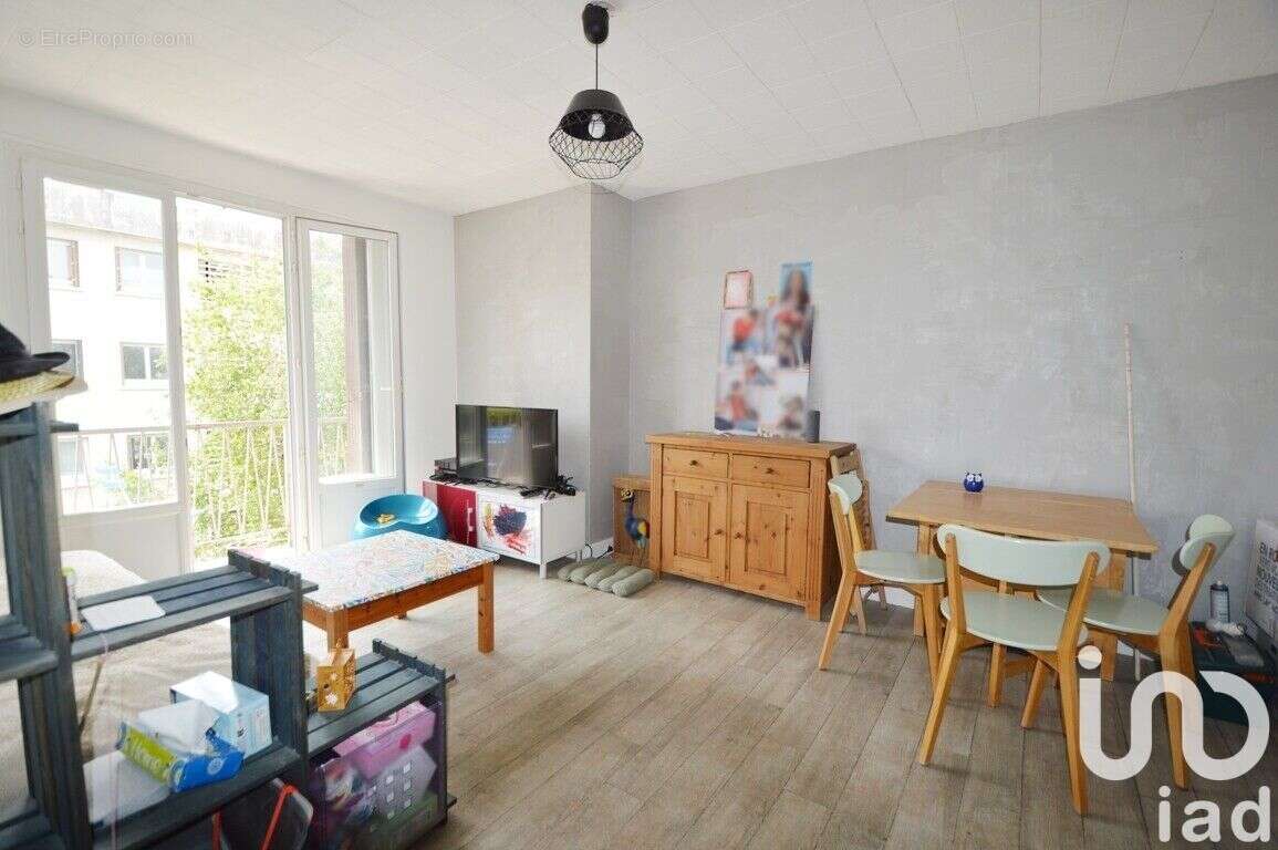 Photo 3 - Appartement à SAINT-MAUR-DES-FOSSES