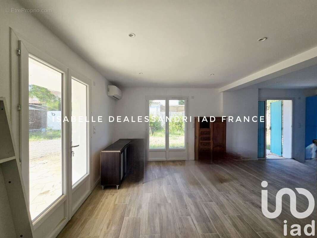 Photo 2 - Appartement à SIX-FOURS-LES-PLAGES