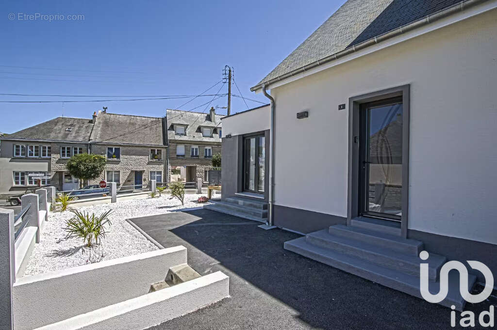 Photo 9 - Maison à PORT-EN-BESSIN-HUPPAIN