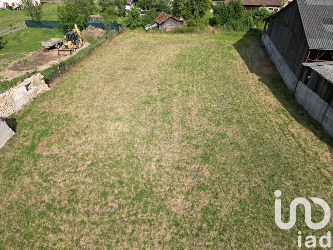 Photo 3 - Terrain à COURTAVON