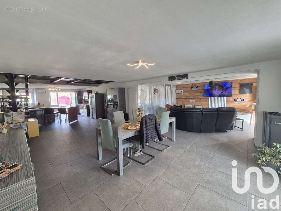 Photo 4 - Maison à CHEMERY-SUR-BAR