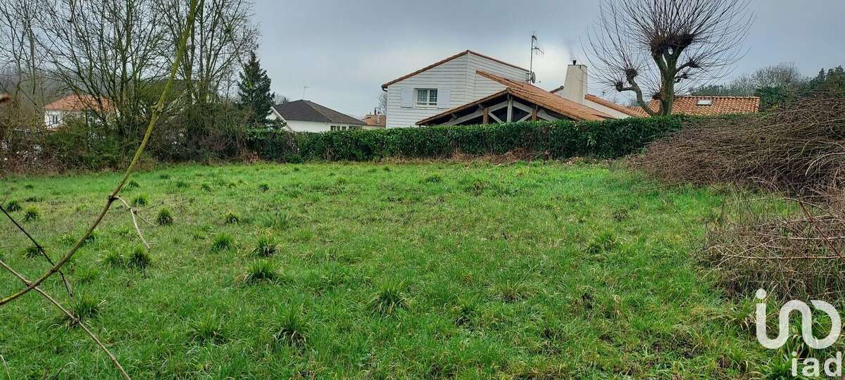 Photo 3 - Terrain à BESSINES