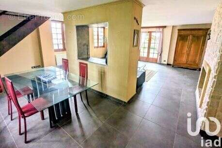 Photo 6 - Maison à SAINT-JUST-LA-PENDUE