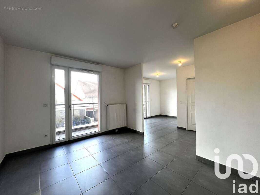 Photo 2 - Appartement à VIRY-CHATILLON