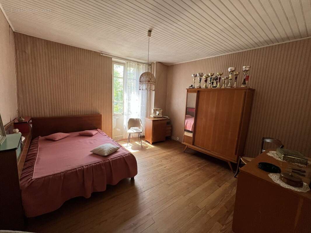 Maison à CASTELSAGRAT