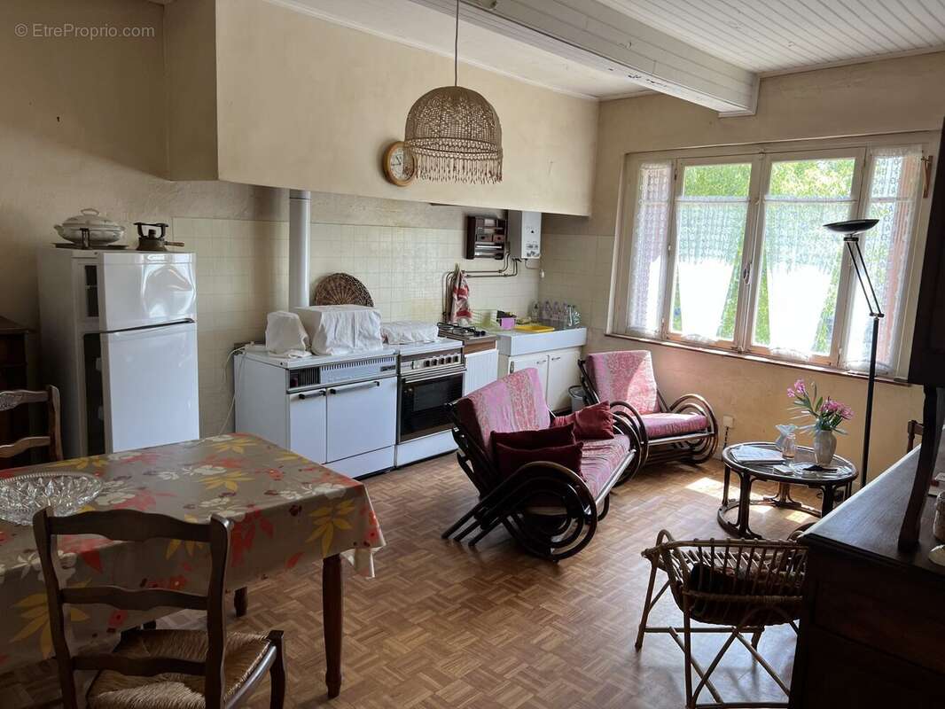 Maison à CASTELSAGRAT
