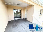 Appartement à VEAUCHE