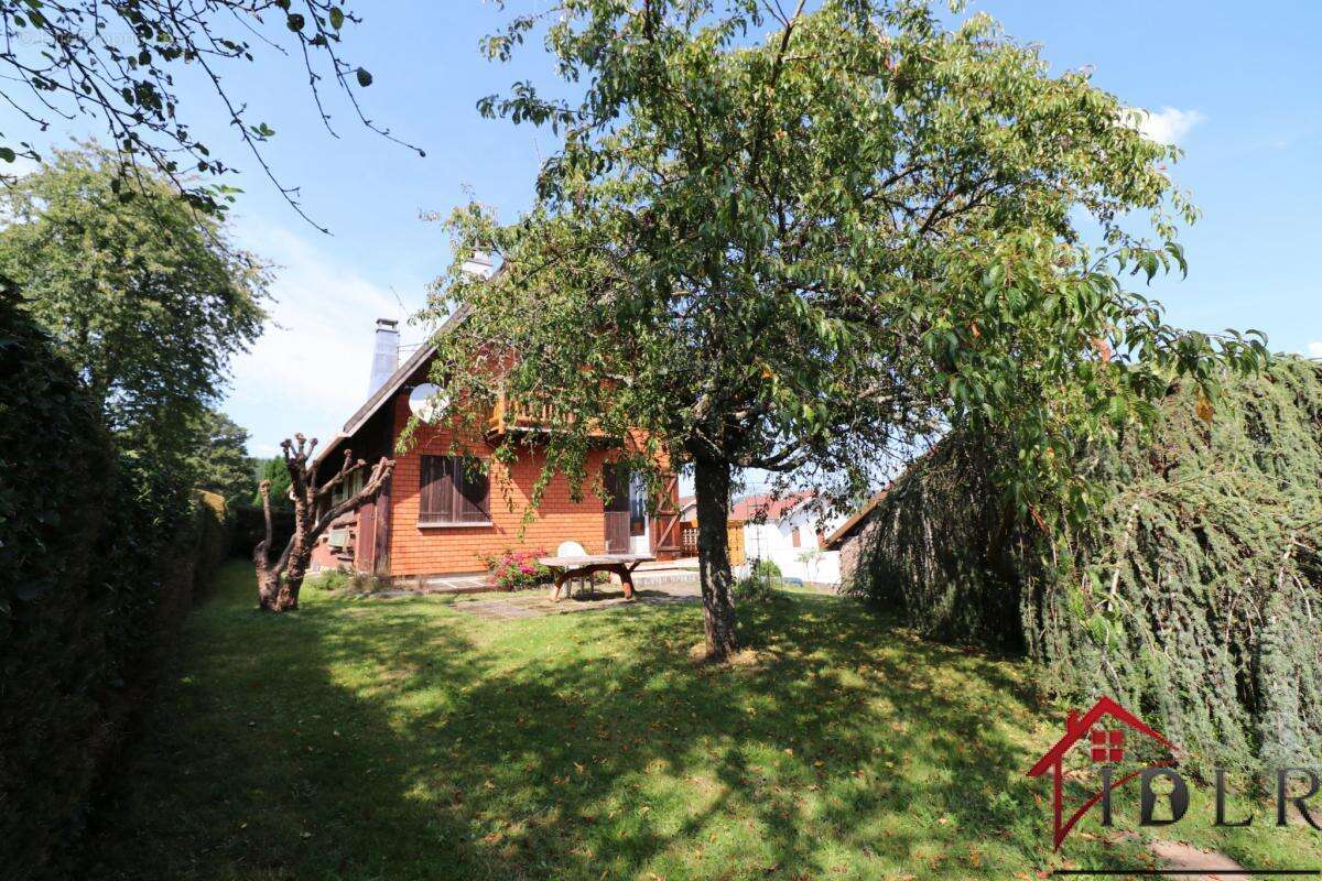 Maison à BROUVELIEURES