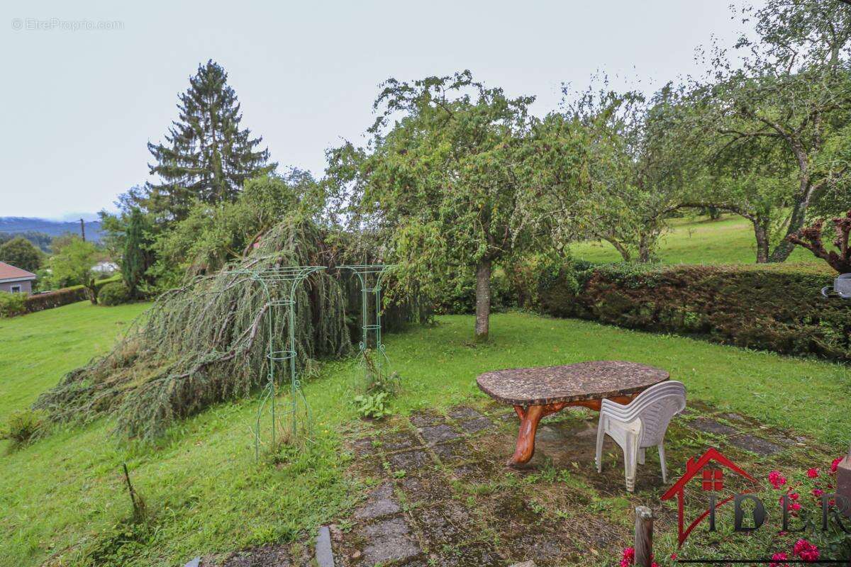 Maison à BROUVELIEURES