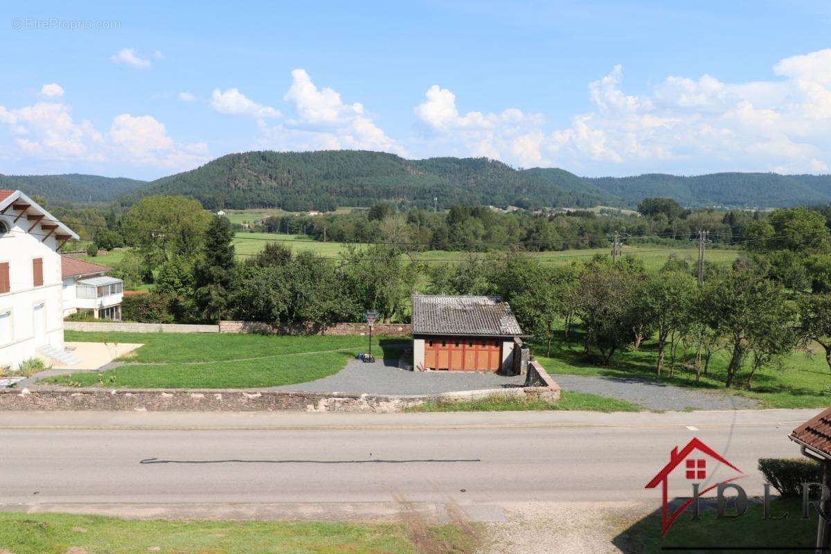 Maison à BROUVELIEURES