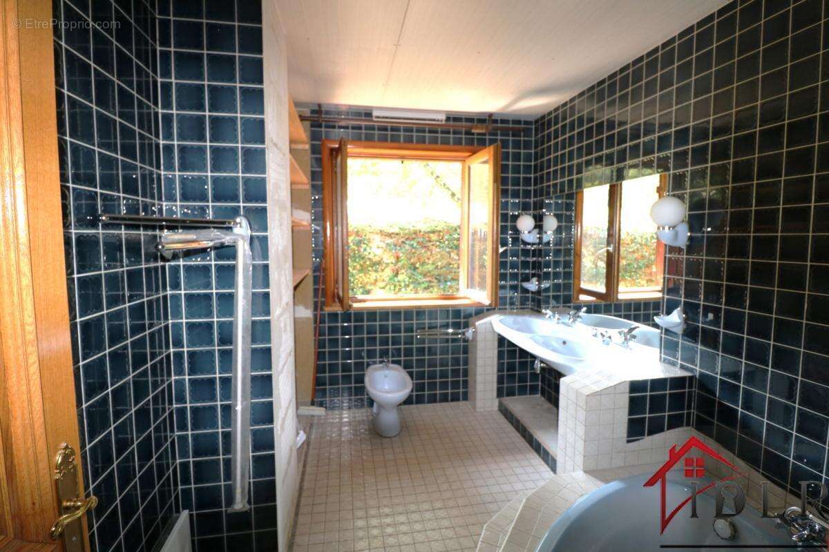 Maison à BROUVELIEURES