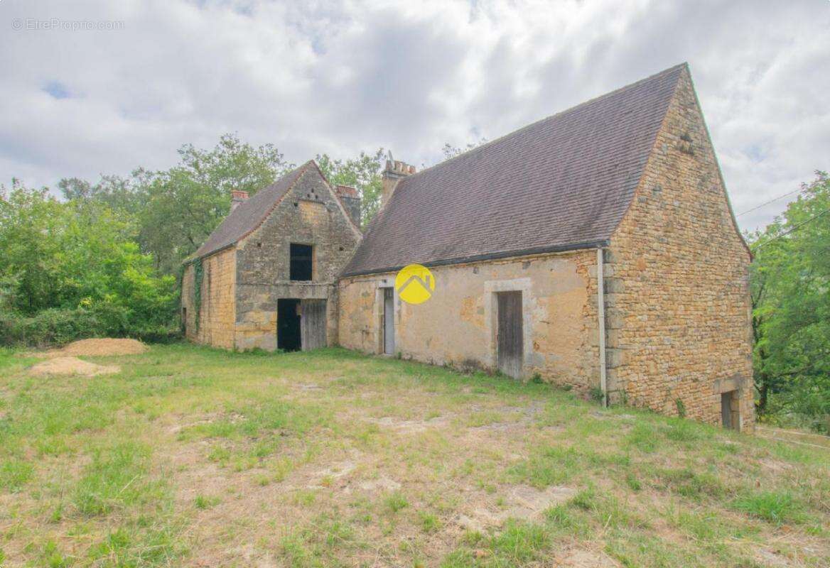 Maison à VEZAC