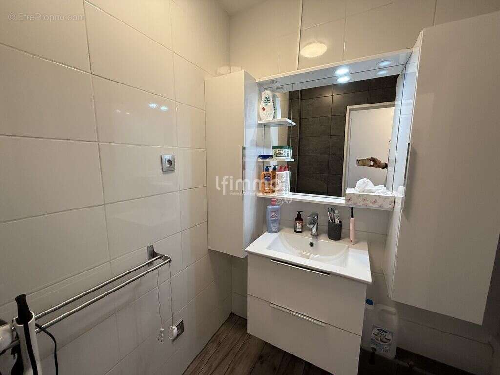 Appartement à VAUJOURS