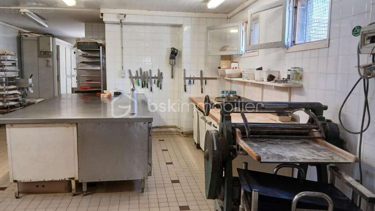 Commerce à BAGNERES-DE-LUCHON