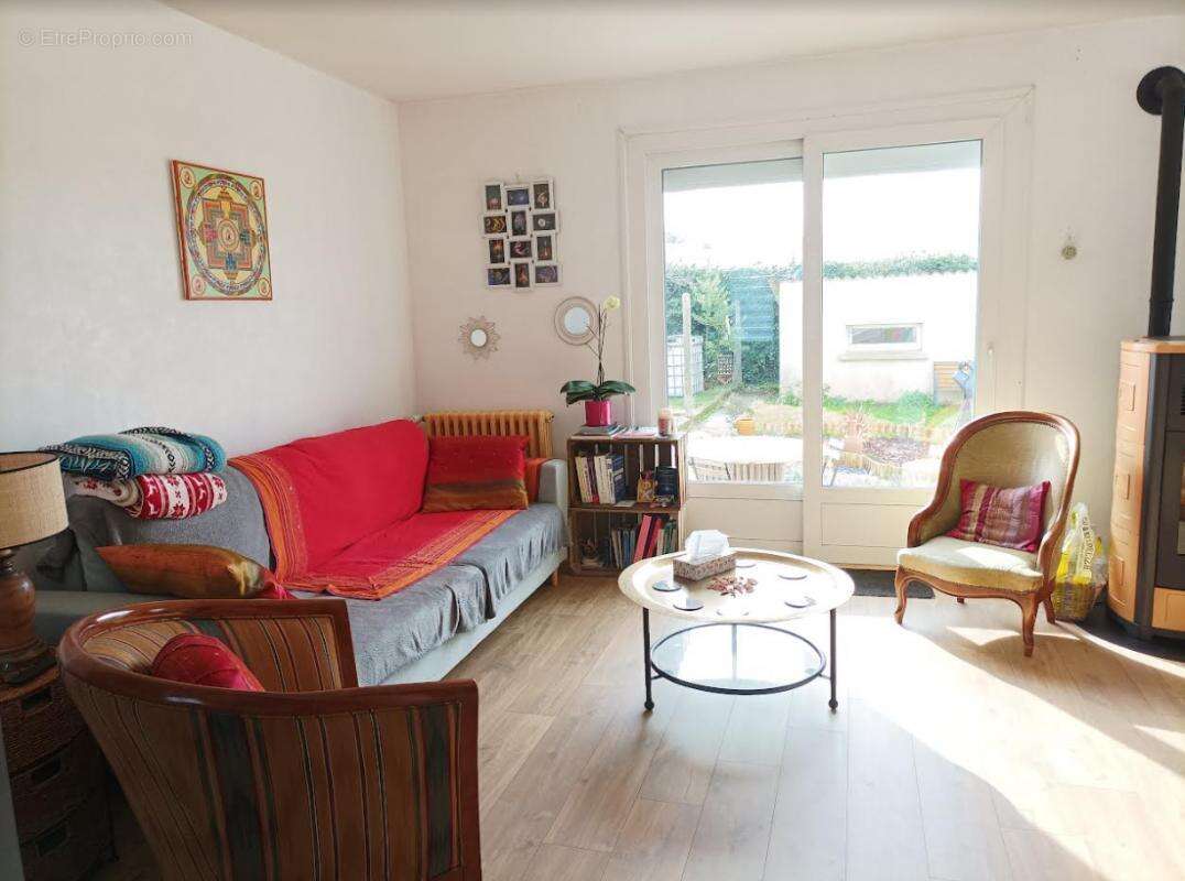 Maison à CARHAIX-PLOUGUER