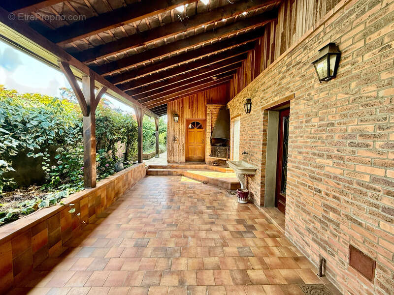 Maison à VARENNES-VAUZELLES