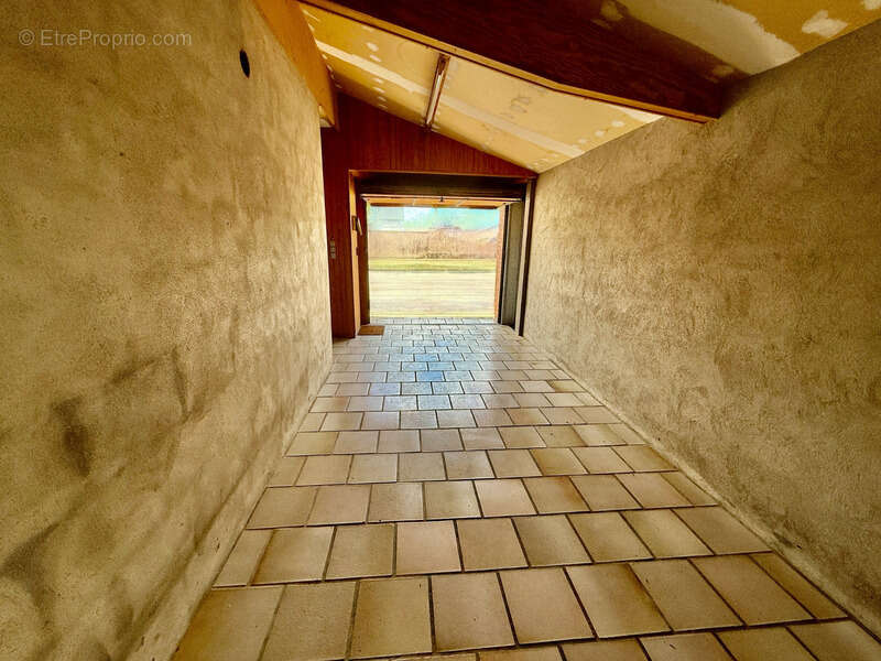 Maison à VARENNES-VAUZELLES