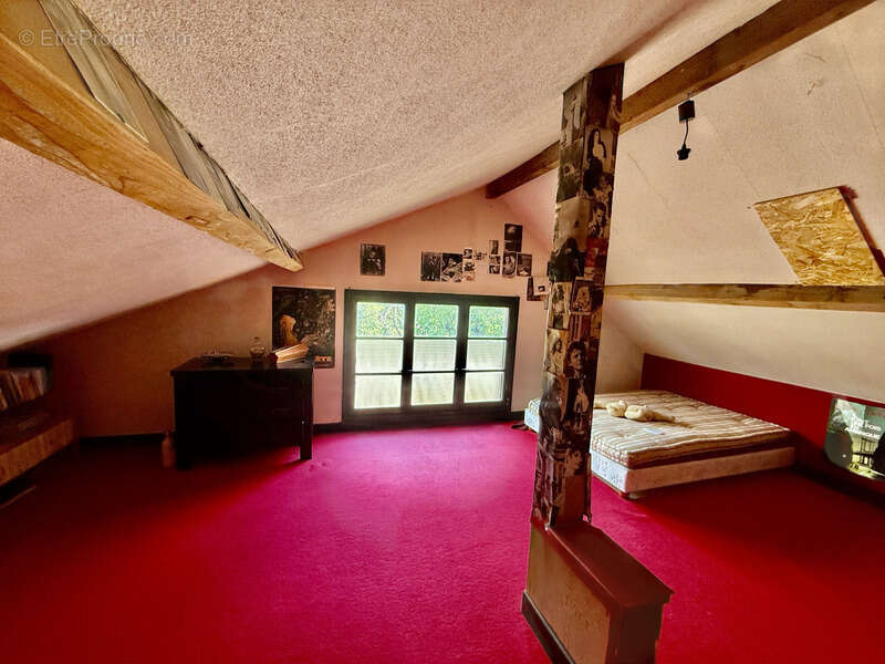 Maison à VARENNES-VAUZELLES