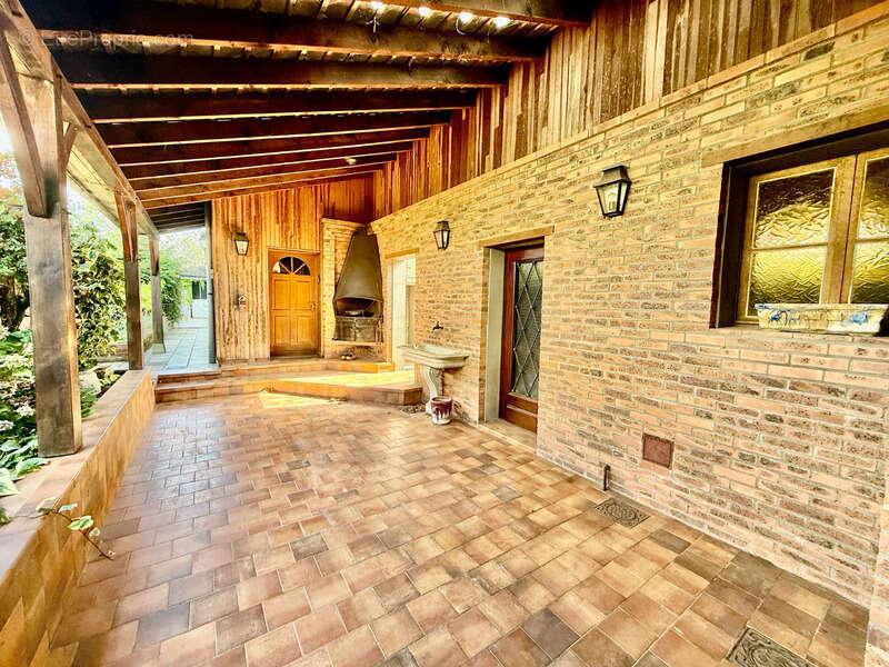 Maison à VARENNES-VAUZELLES