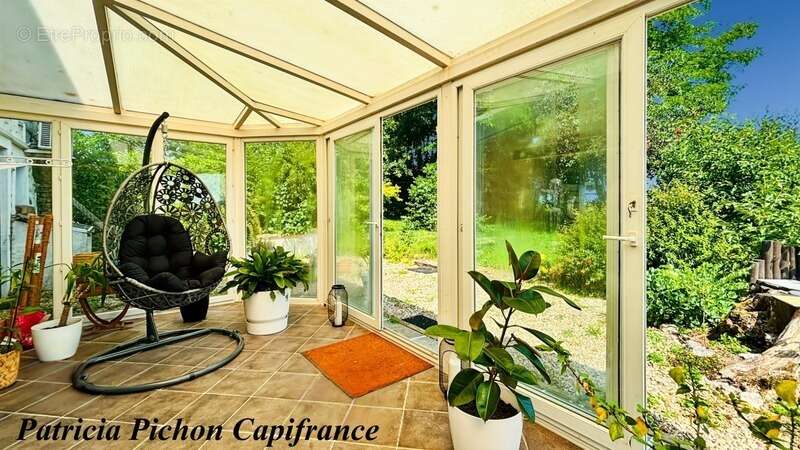 Maison à SAINT-REMY-LA-VANNE