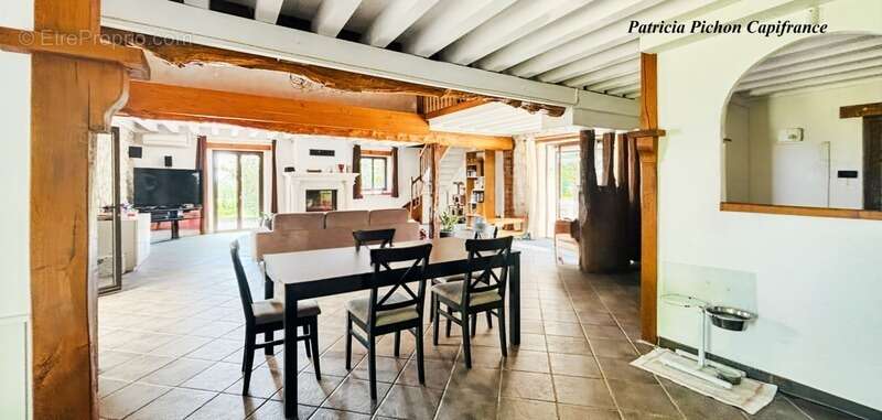 Maison à SAINT-REMY-LA-VANNE