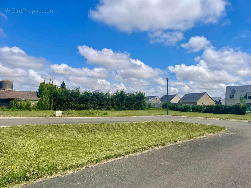 Terrain à ILLIERS-COMBRAY