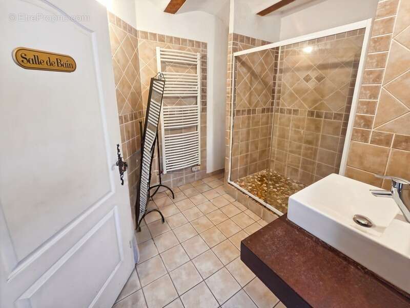 Maison à LAVAL-PRADEL