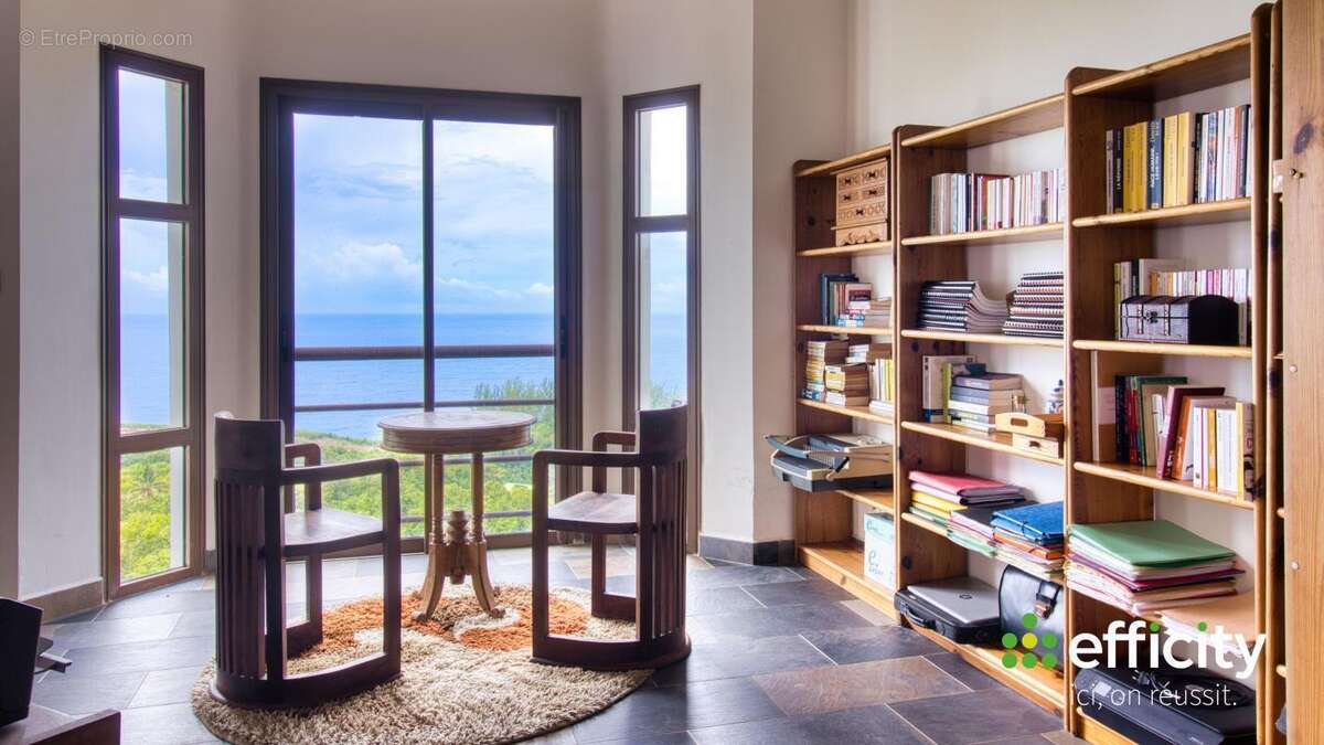 Maison à PETITE-ILE