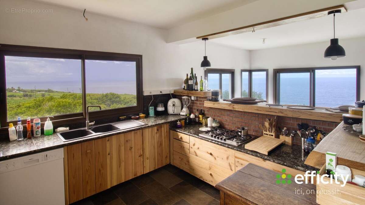 Maison à PETITE-ILE