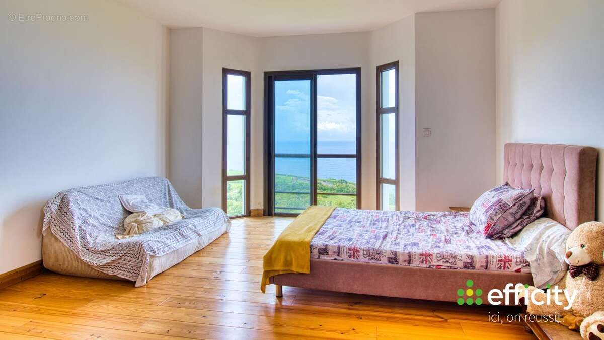 Maison à PETITE-ILE