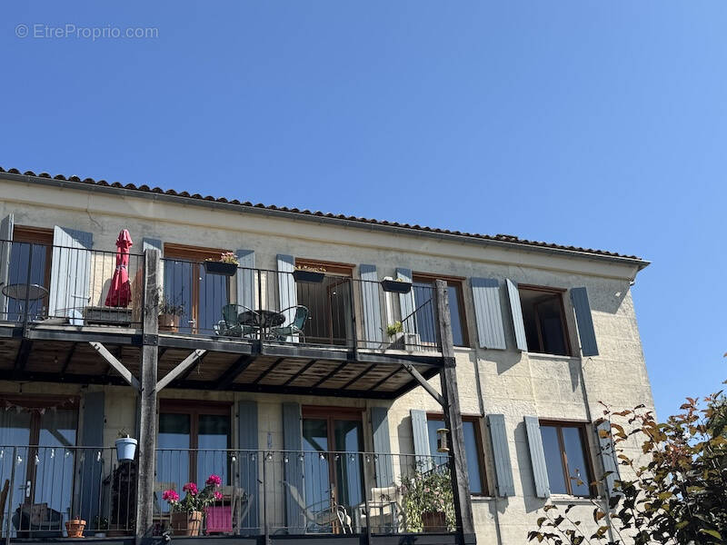 Appartement à AUBETERRE-SUR-DRONNE