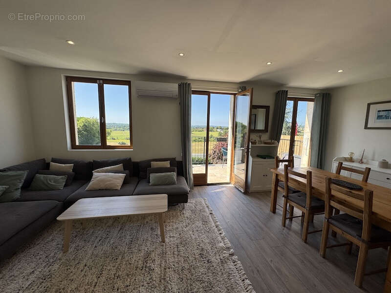 Appartement à AUBETERRE-SUR-DRONNE