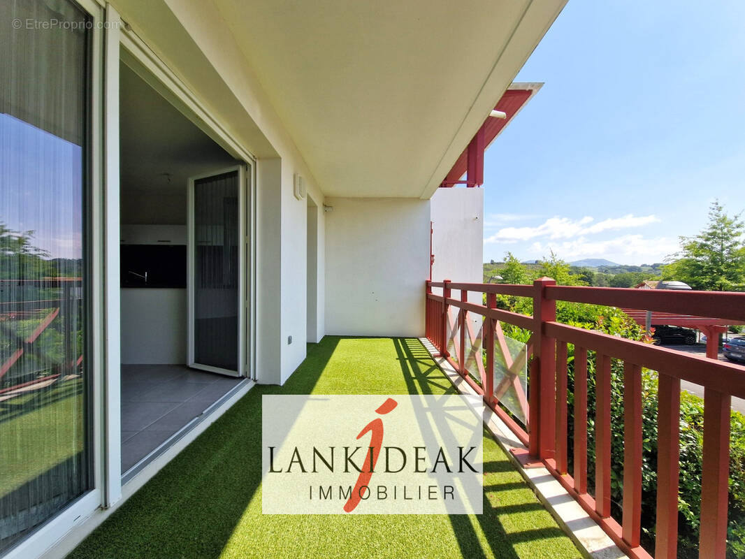 Appartement à USTARITZ