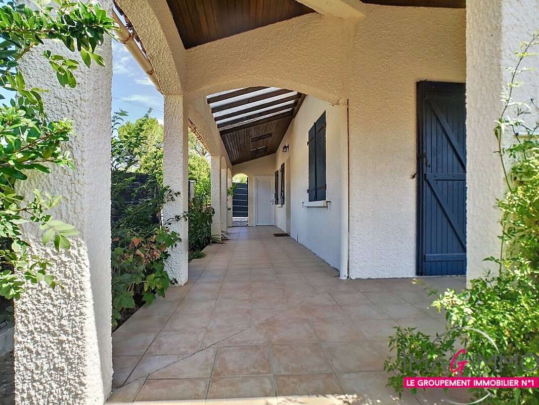 Maison à VAILHAUQUES