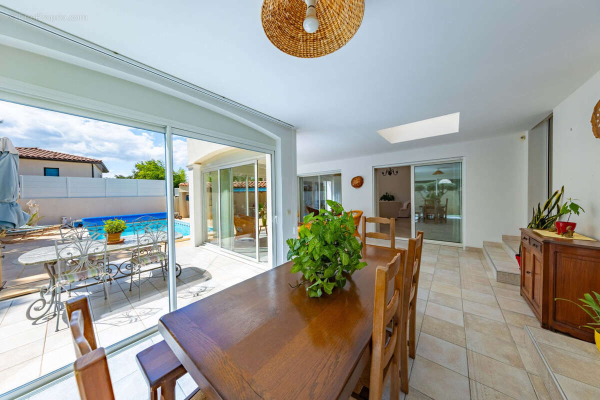 Maison à SATURARGUES