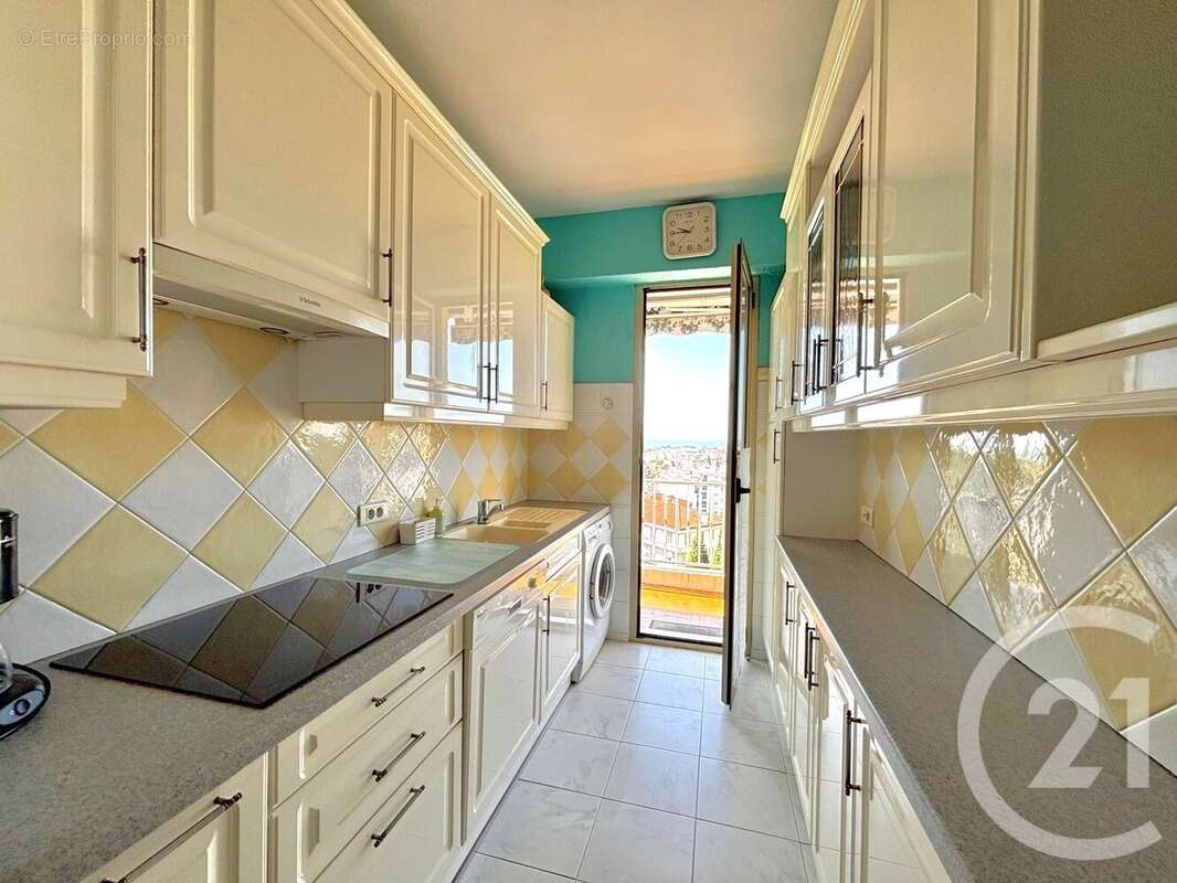 Appartement à LE CANNET