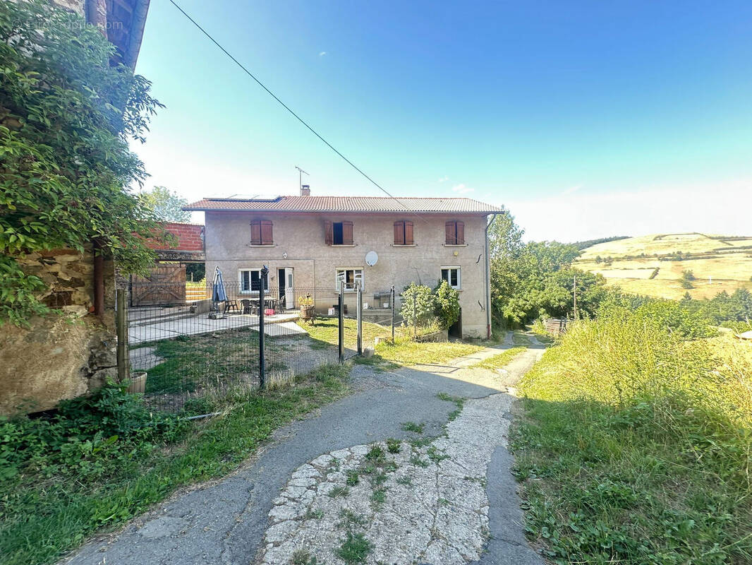 Photo 1 - Maison à SAINTE-COLOMBE-SUR-GAND