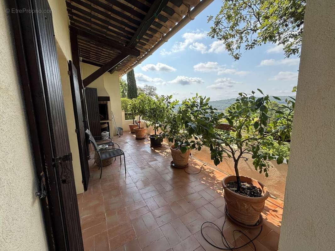 Maison à FIGANIERES