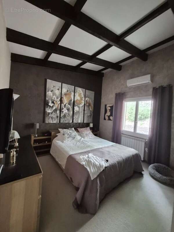 Maison à FIGANIERES