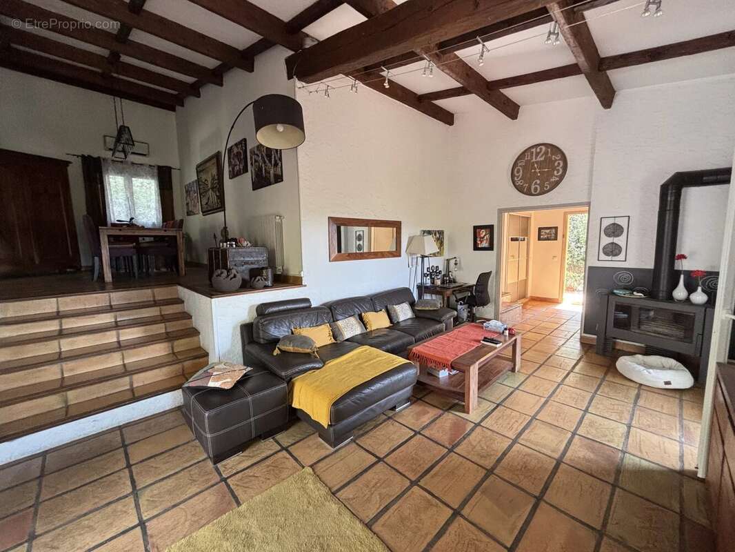 Maison à FIGANIERES